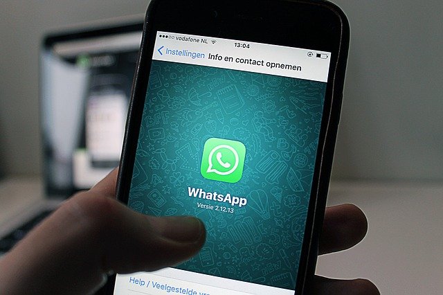 WhatsApp群发功能该如何设置？
